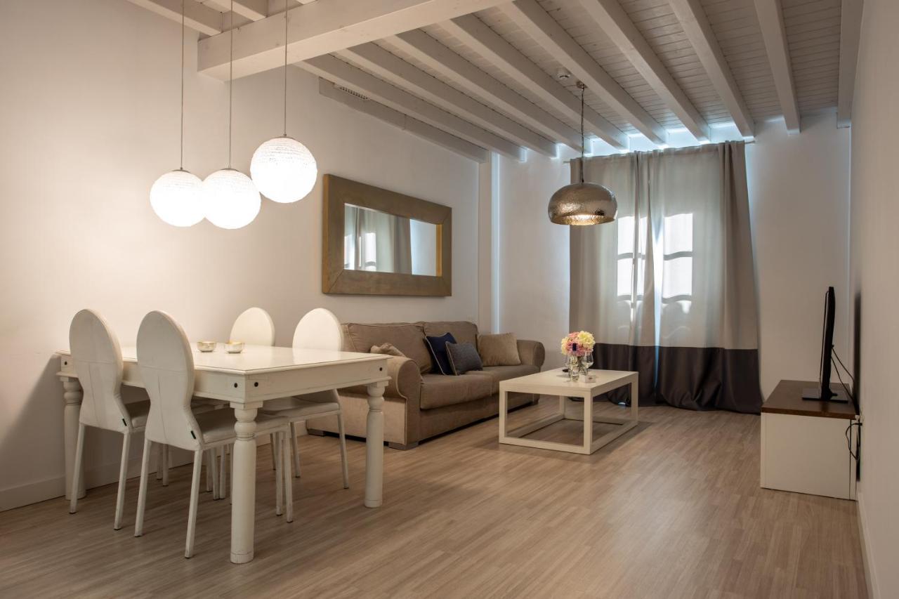 Palacio Cabrera - Lillo Apartahotel Granada
